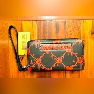 NWT - STEVE MADDEN — Black and Red Blood Drop Wallet